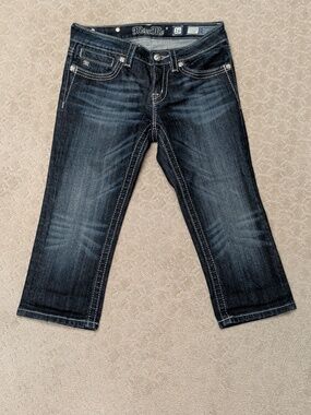 Miss Me Capri Jeans in Dark Indigo Wash